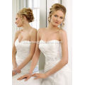 A-LINE Sweetheart Strapless Satin Organza Capilla Capilla Train Beading Vestido de novia con volantes